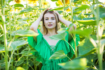 girl with a sunflowers