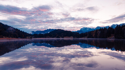 Geroldsee, Alpensee zum Sonnenaufgang