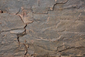 the texture of the rocks