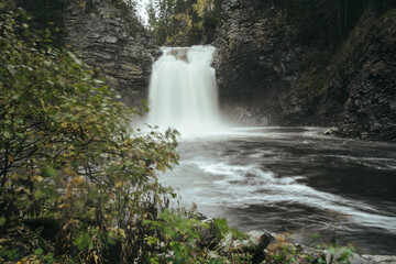 Wodospad Hogfallet w województwie Innlandet w okolicy Gjovik w Norwegii	
