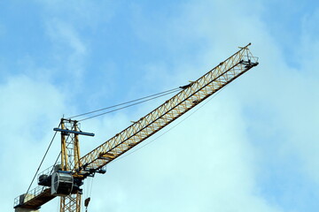 high-rise cranes designed for the construction of high-rise buildings
