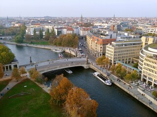 Fototapeta na wymiar view of the germany berlin city bridge
