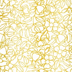 Kussenhoes Retro wilde roos over het hele patroon. Vintage volkskunst hand getekend bloemdessin. Gouden lijntekeningen bloemen op witte achtergrond. Elegante aardachtergrond. Perfect voor evenementen, bruiloften en cadeaupapier. © Corpholia Design 