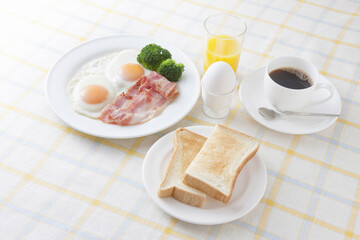 朝食
