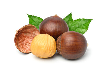 Obraz premium Close-up Chestnuts with peeled with green leaves isolated on white background.