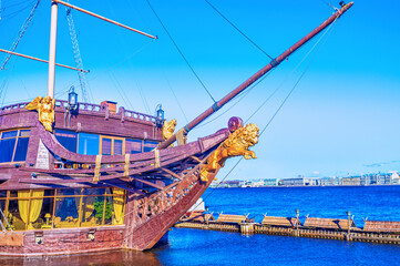 The bow of the ship in St Petersburg, Russia - obrazy, fototapety, plakaty