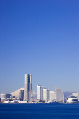 Obraz premium みなとみらい21のビル群と富士山