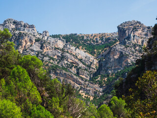 Fototapeta na wymiar Mountains along the path of the Rio Borosa trail in the Cazorla Natural Park
