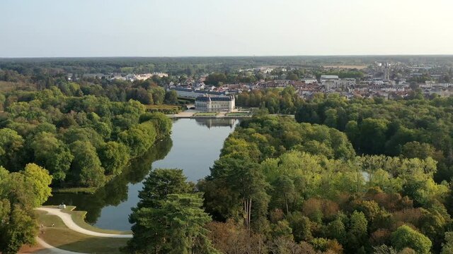 ville et ch&acirc;teau de Rambouillet dans les Yvelines (France)