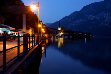 Hallstatt am Abend, Salzkammergut Österreich