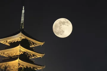 Foto auf Acrylglas 東寺と満月 © Paylessimages