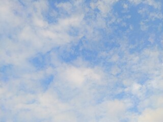 秋　鰯雲　鱗雲