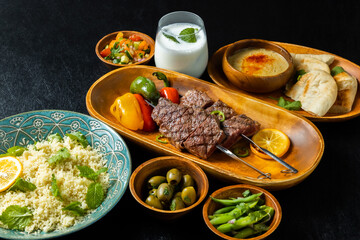 ケバブ(シシカバブ)とクスクス料理　Shish kebab and couscous dishes