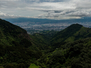 Naklejka premium Beautiful view of the impressive green the Rainforest in Costa Rica in Pico Blanco