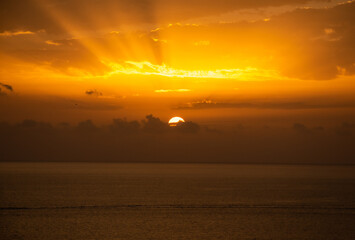 Atardecer en la calzada de los gigantes