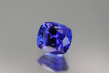 タンザナイト(tanzanite) Antique mix cut	