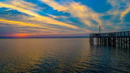 Fototapeta na wymiar Mobile Bay at sunset