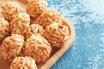 Panellets, postre típico catalan para el día de la castañanda