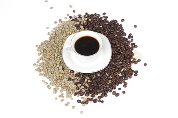 Black coffee is served in a glass cup, which is placed on a bamboo plate and sprinkled with neatly arranged coffee beans.