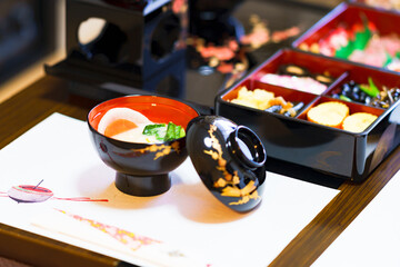 白みそ仕立ての関西風　お雑煮　【日本の正月のイメージ】