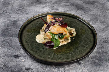 Salad with smoked cod with Basil ,onion and mushroom sauce