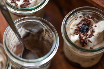Westfälische Herrencreme, Cremedessert mit Rum und Schokolade