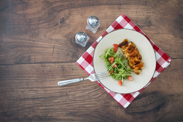 BBQ Chicken and Salad with Tomatoes