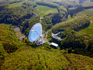 Aerial view of a huge german radio telescope - obrazy, fototapety, plakaty