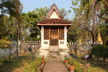 buddhist temple (Wat Choumkhong) in luang prabang (laos)
