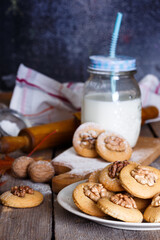 gingerbread cookies with nuts