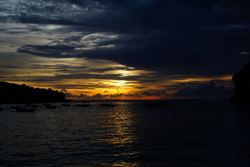 Crystal Bay Beach Bali is Indonesia's main tourist destination, the landmark of Nusa Penida,kelingking means pinkie finger, nusa penida, bali.