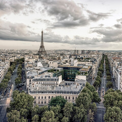 Fototapeta premium Paris city at sunset with the Eiffel tower