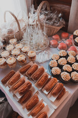 Wedding Candy Bar: Cupcakes, Eclairs, Panna Cotta and Wedding Cake