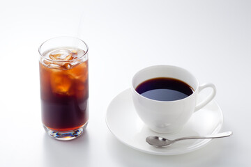 ホットコーヒーとアイスコーヒー