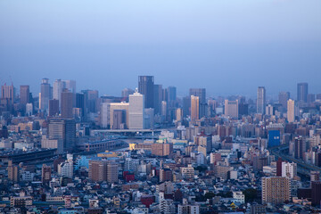 Fototapeta na wymiar 大阪西区から見る北区周辺の町並み