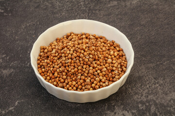 Coriander seeds in the bowl