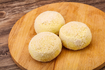 Raw potato zrazy for cooking