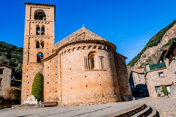 Fototapeta na wymiar Beget, uno de los pueblos más bonitos de Catalunya. Beget, one of the most beautiful towns in Catalonia