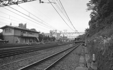 時限ストライキにより電車の止まった原宿駅