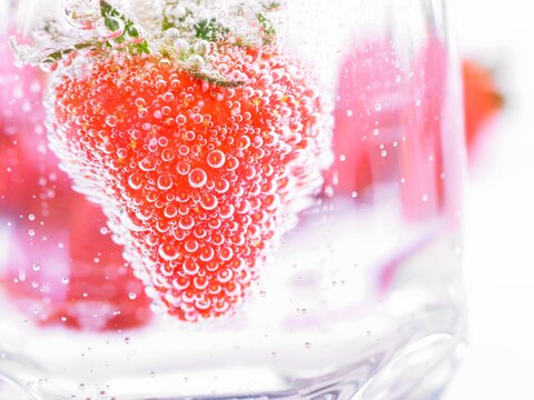 Strawberry in Mineral water with boobles