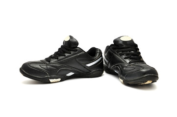 black athletic shoes