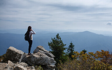 Obraz premium Female hiker in Seorak Mountain, South Korea