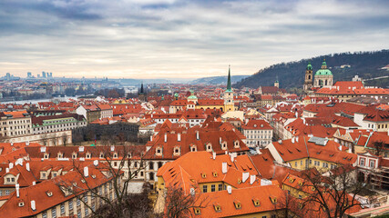 Fototapeta na wymiar panorama sulla città di Praga 