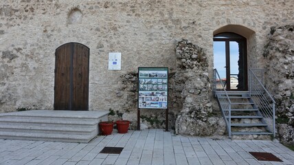 Bagnoli Irpino - Entrata di Castello Cavaniglia