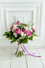 Fototapeta na wymiar bouquet of pink roses, bridal bouquet of roses