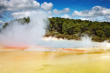 Artist's Palette pool, hot thermal spring, New Zealand