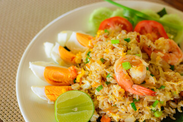 Fried rice with shrimp and salted eggs