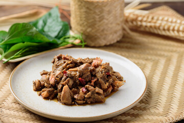 Northern Thai food (Tum Kraton), Spicy santol salad with crab paste
