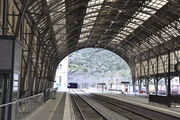Fototapeta na wymiar Estación de ferrocarril, Portbou, Gerona, Cataluña, España