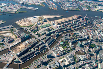 Fototapeta na wymiar Hafencity und Speicherstadt historisch aus 2005